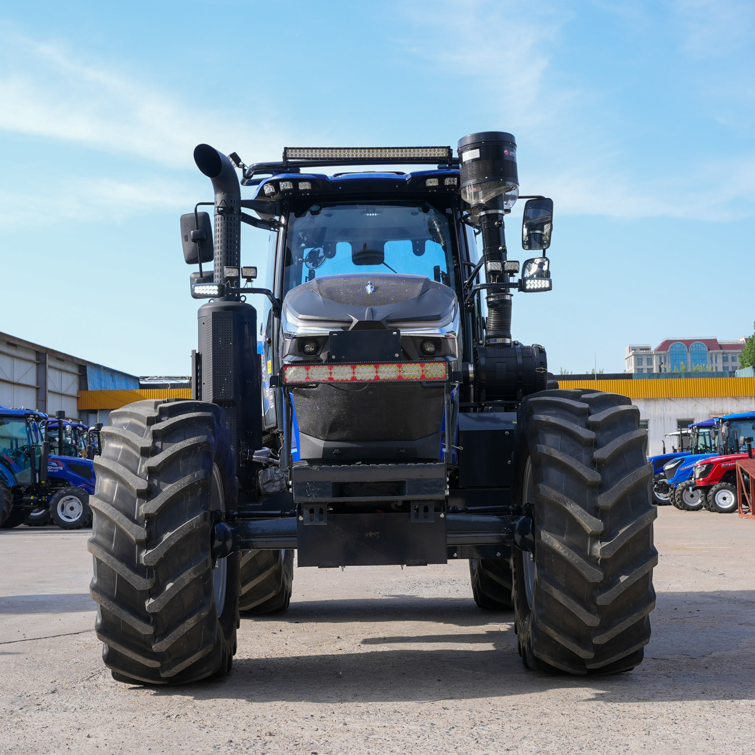 180HP210HP260HP 4WD Traktor Kabin Tertutup Bertenaga Besar (10)
